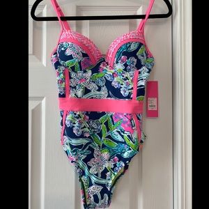 Lilly Pulitzer Palma One Piece Size 6